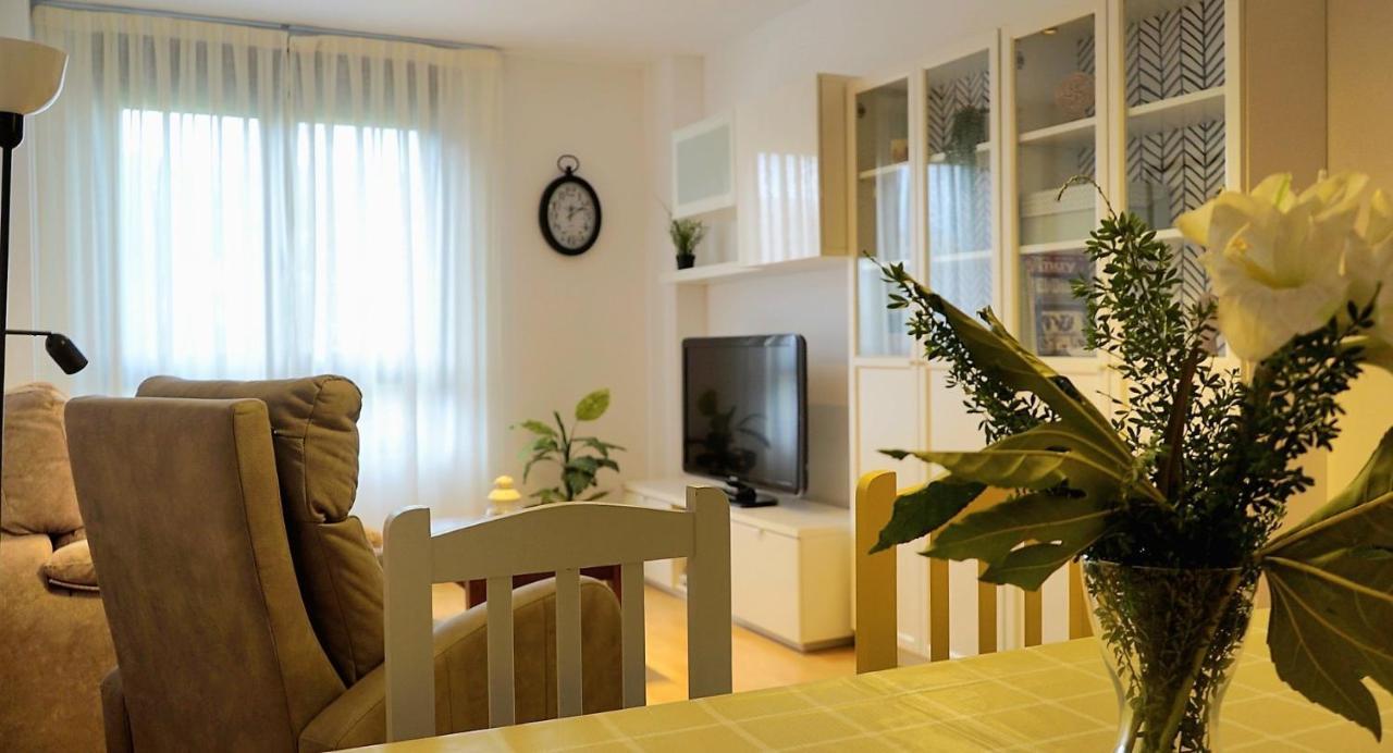 Apartamento Estelas De Cantabria Corrales De Buelna Екстериор снимка